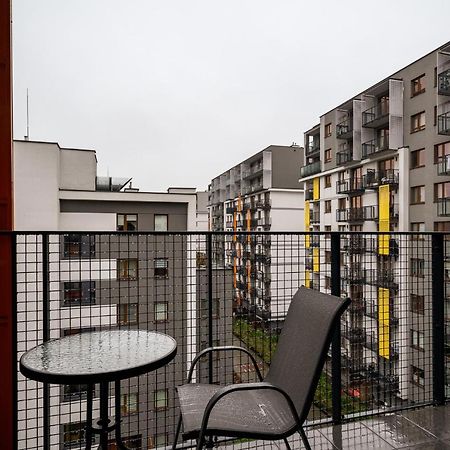 Apart D&K Free Parking Cybernetyki 2E Lägenhet Warszawa Exteriör bild