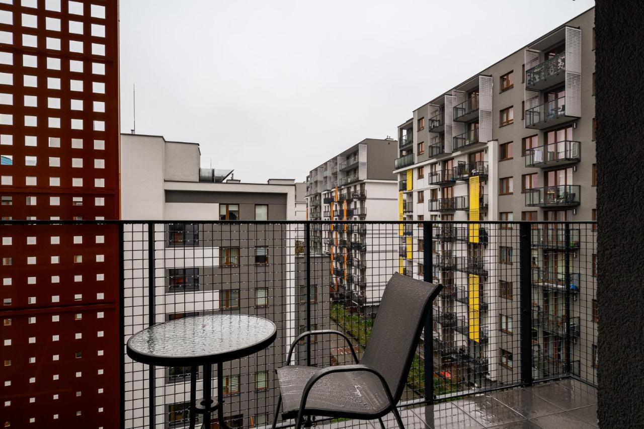 Apart D&K Free Parking Cybernetyki 2E Lägenhet Warszawa Exteriör bild
